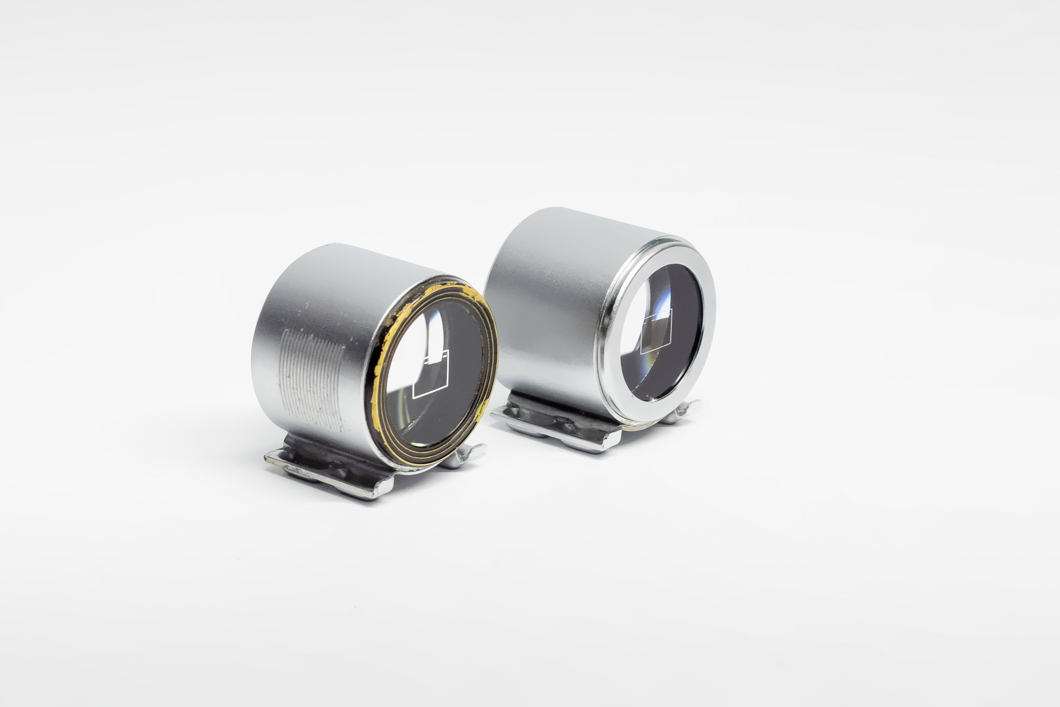 zwei SBOOI Sucher in unterschiedlichen Ausführungen